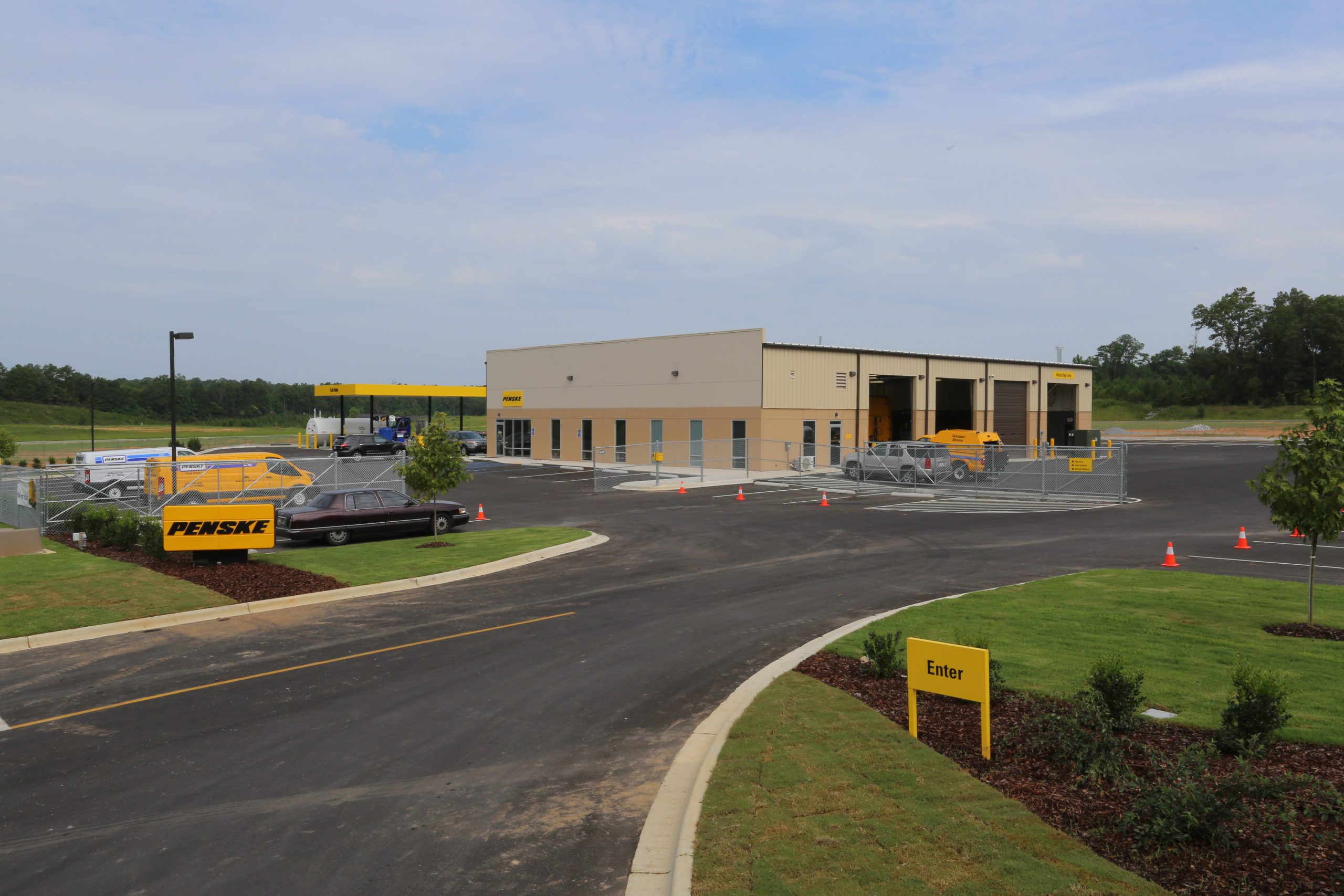 PENSKE SERVICE CENTER