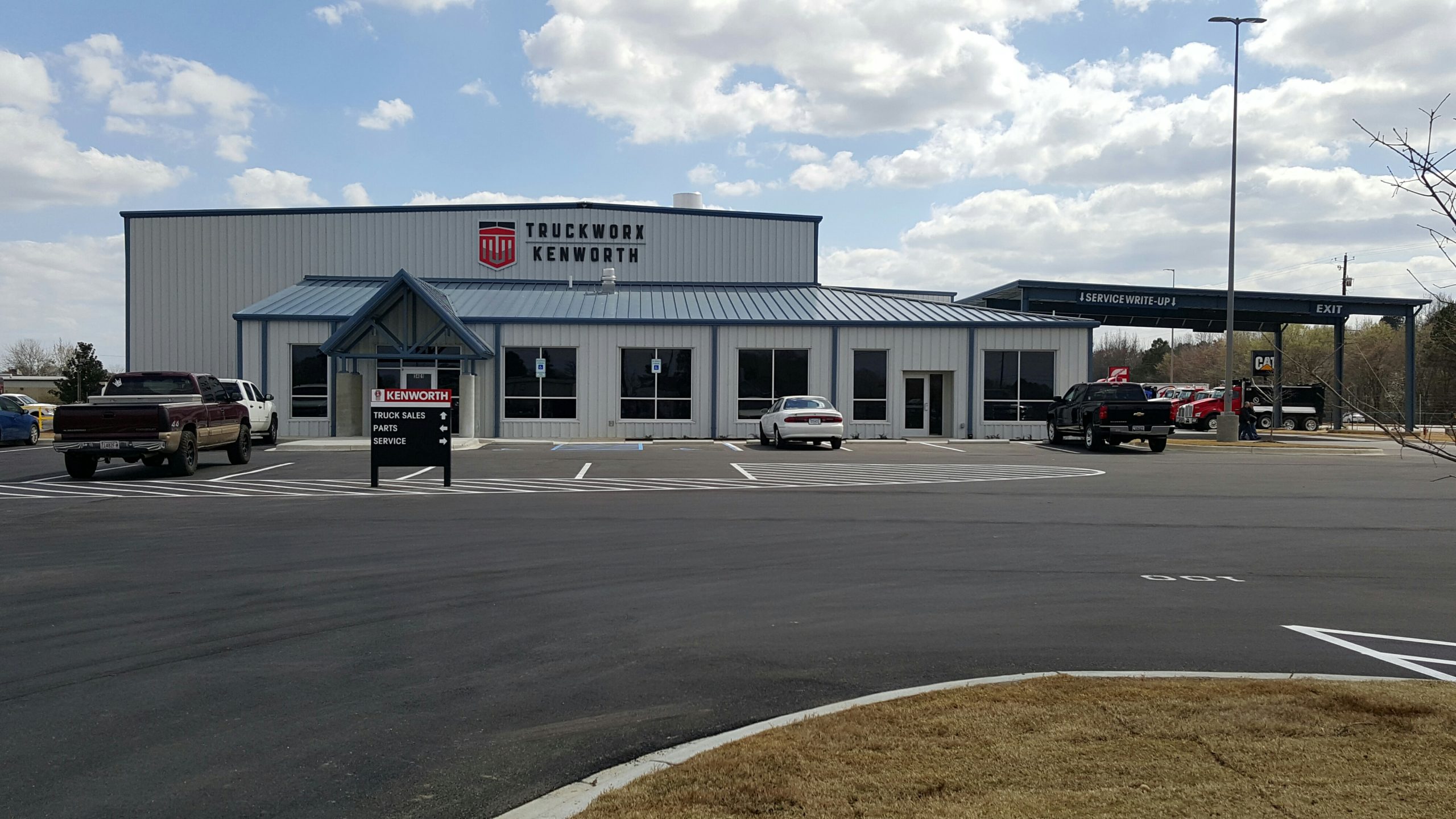 TRUCKWORX OF MONTGOMERY TRUCKWORX OF MONTGOMERY