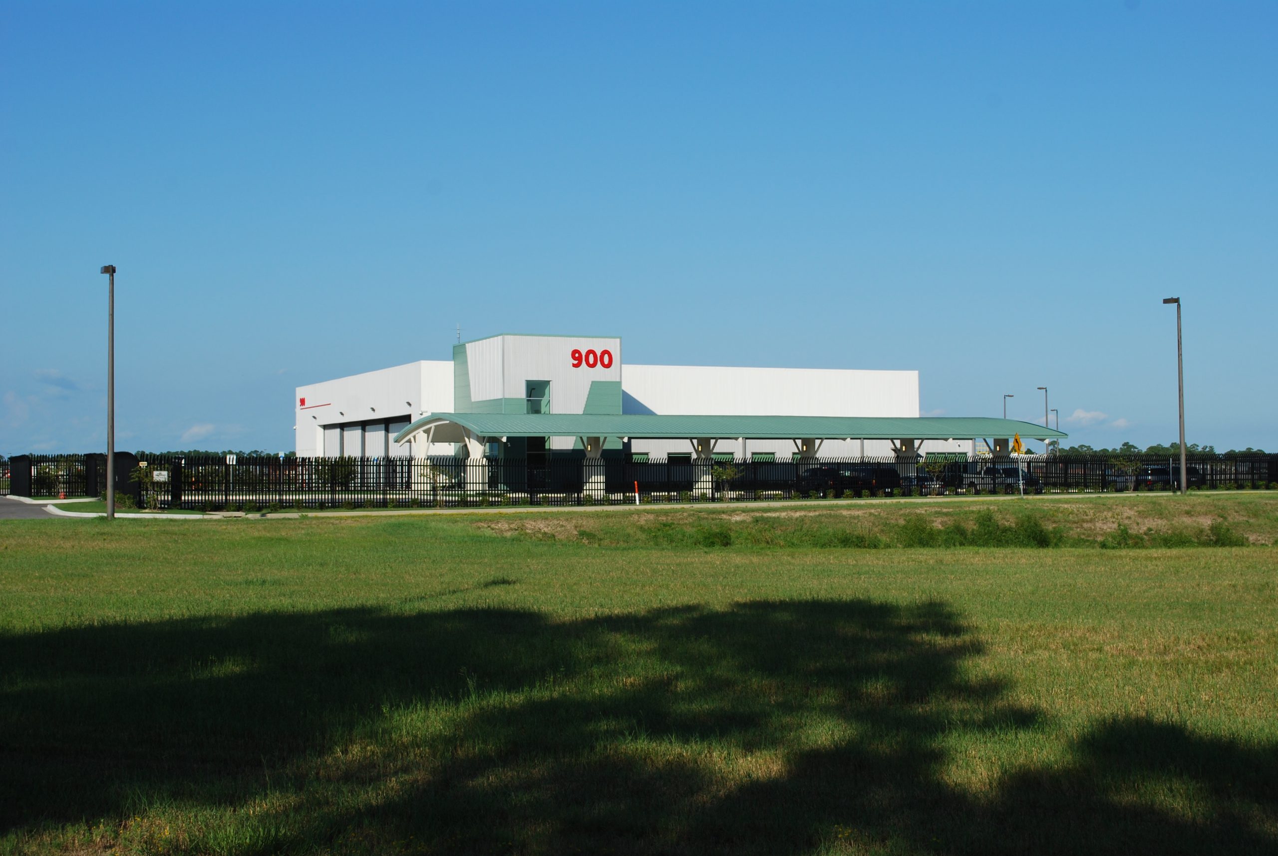 CORPORATE AIRCRAFT HANGAR